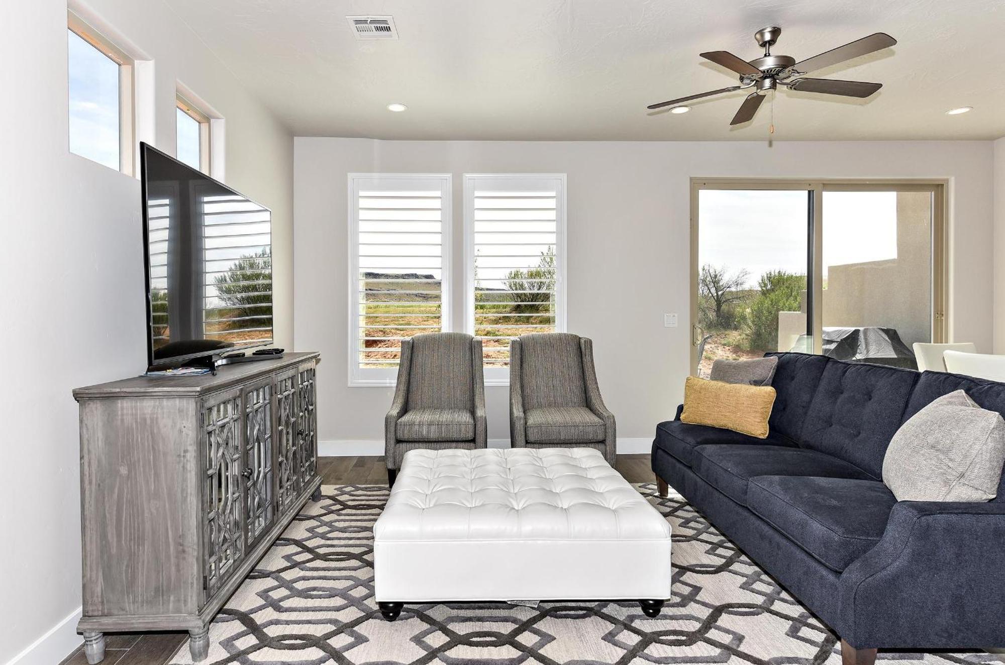 The View At The Escapes Villa St. George Exterior foto