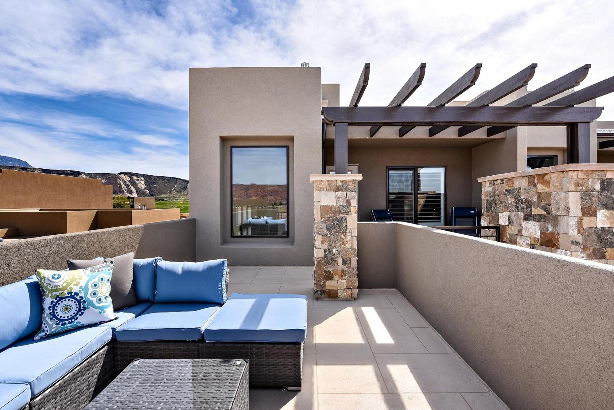 The View At The Escapes Villa St. George Exterior foto